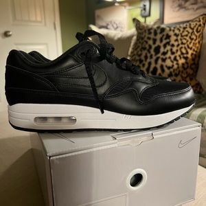 Nike By You Air Max 1 ‘87 Size 8.5
